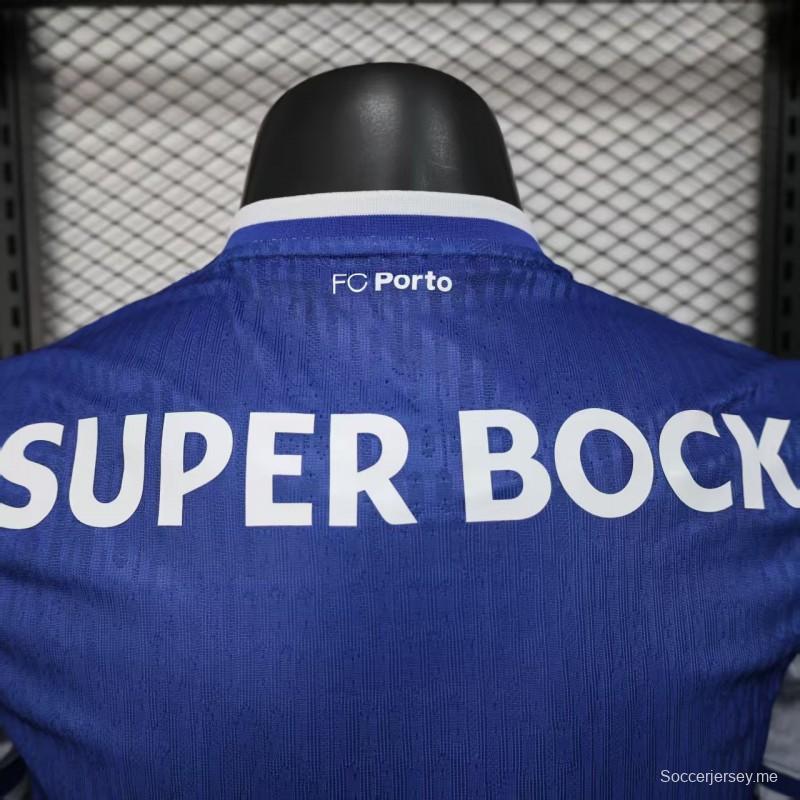 إصدار اللاعب 25/26 قميص فريق بورتو على أرضه
