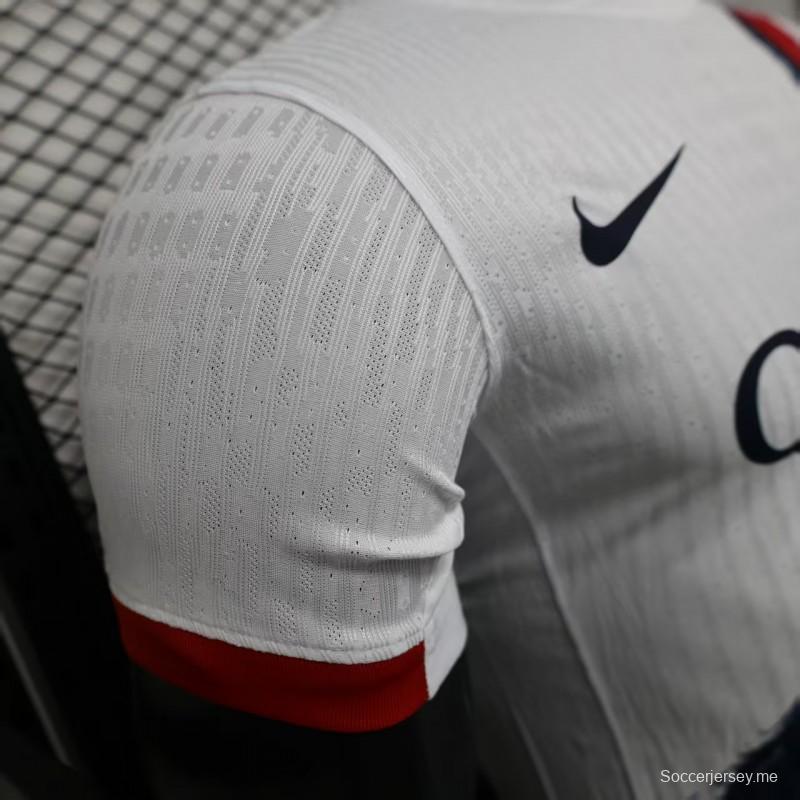 إصدار اللاعب 24/25 قميص فريق باريس سان جيرمان خارج الديار