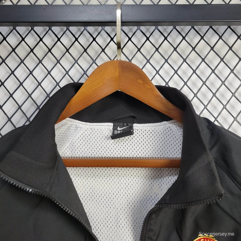 25/26 جاكيت مانشستر يونايتد أسود/سترة واقية من الرياح أحمر/أسود