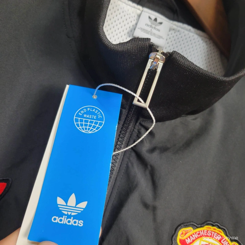 25/26 جاكيت مانشستر يونايتد سترة واقية من الرياح أسود