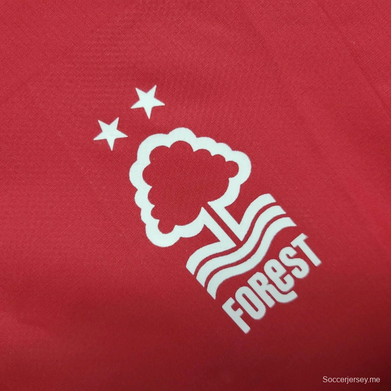 25/26 جاكيت نوتنجهام فورست سترة واقية من الرياح حمراء اللون