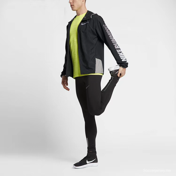 2025 سترة واقية من نايك أبيض/أسود كامل بسحاب أبيض/أسود