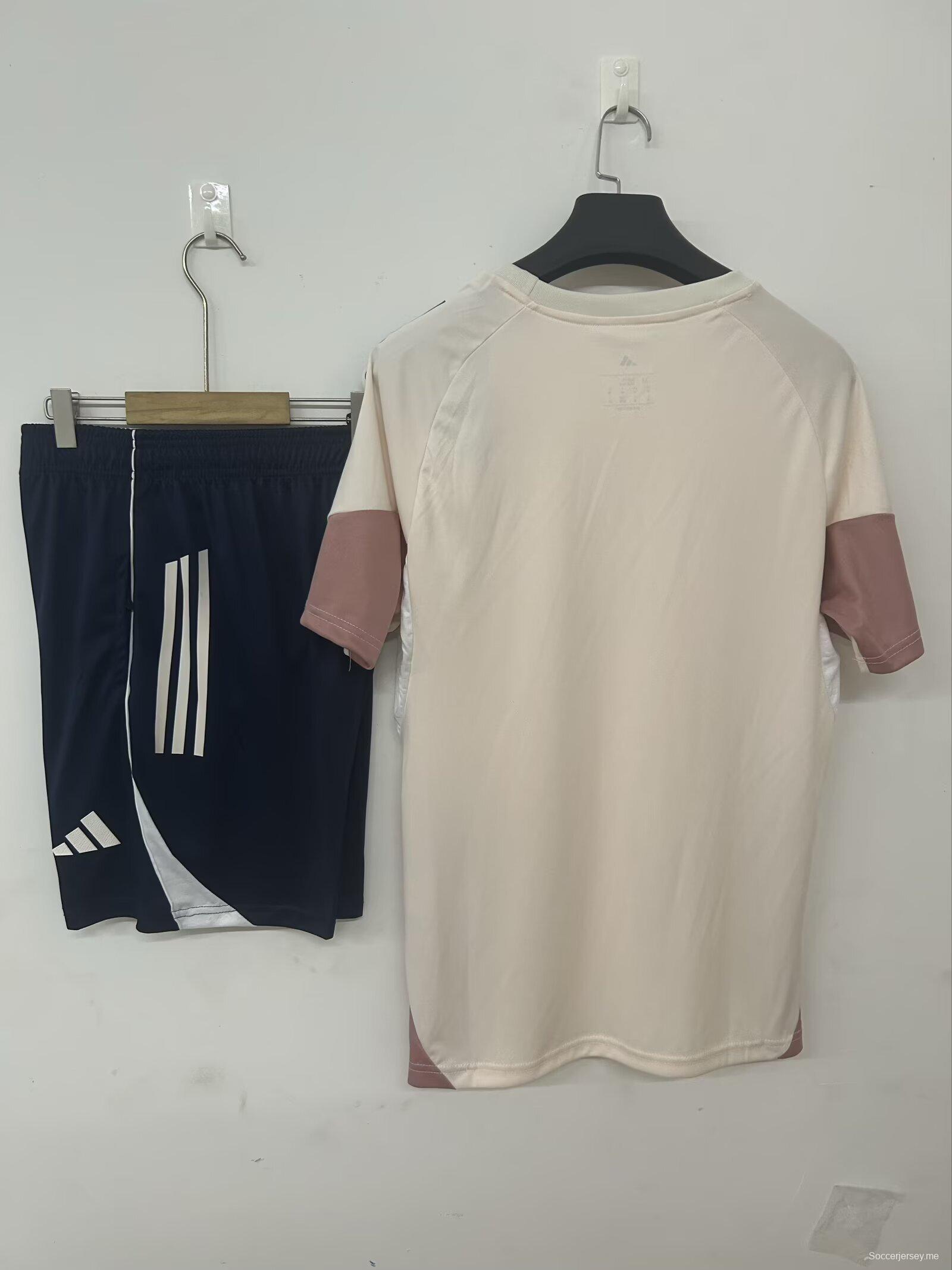 25/26 قميص أستون فيلا قبل المباراة قميص كاكي + شورت قصير