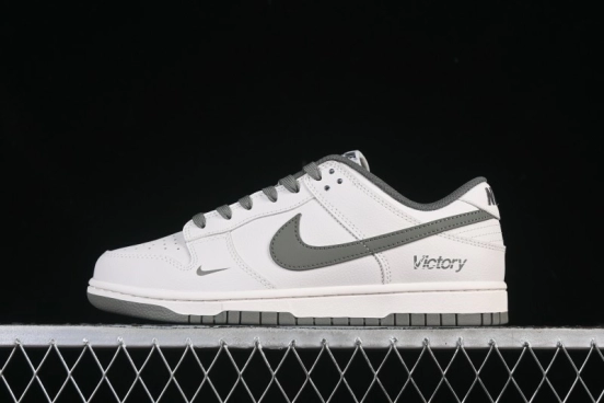 حذاء تزلج نايك SB Dunk Dunk Low Anniversary المخصص للذكرى السنوية المنخفضة - WG0508-043