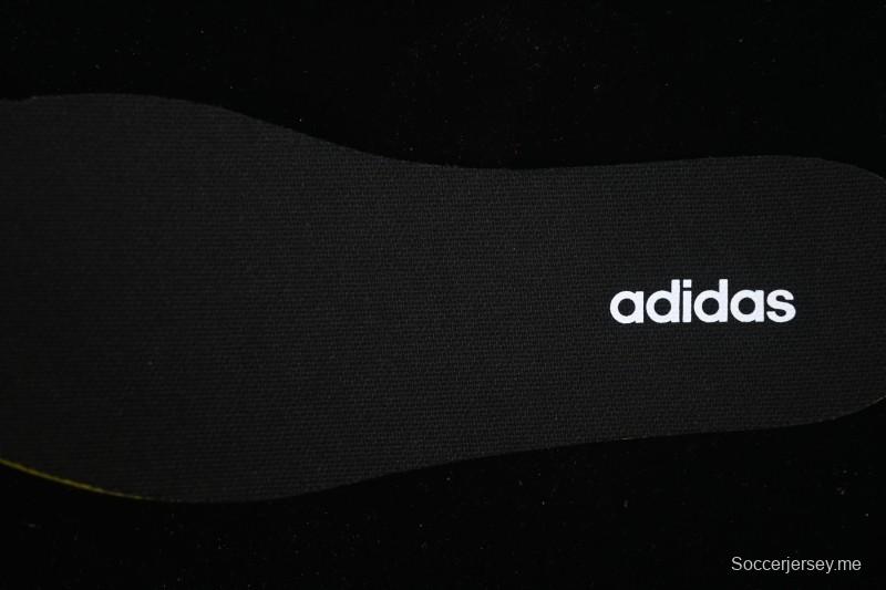 حذاء تزلج كومفورت كوشون منخفض الكمال من أديداس باريدا JR5533