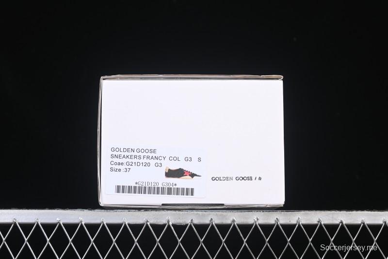 حذاء سنيكرز جلدي من جولدن جوس ترو ستار من الجلد المضغوط - GGDB