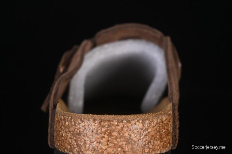 سلسلة صنادل بيركنستوك ذات اللون البني الناعم - G.D4