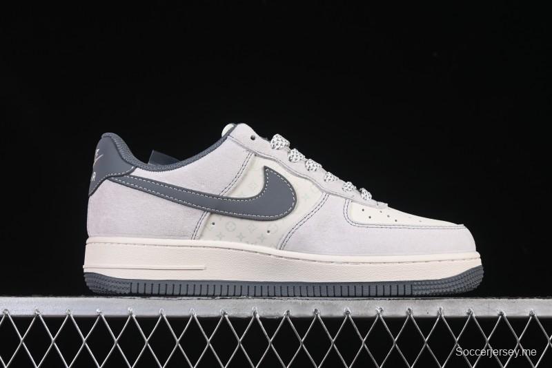 حذاء نايك اير فورس 1 '07 المنخفض من نايك اير فورس 1 '07 LV Collaboration Grey Hook Woven Label الرياضي الكاجوال - CX5050-Y25