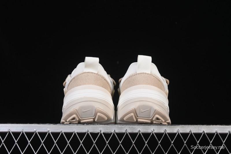 حذاء الجري في2 كيه رونتك رنتك ران من نايك حذاء جري منخفض منخفض الرقبة مبطن مضاد للانزلاق - HV3917-133