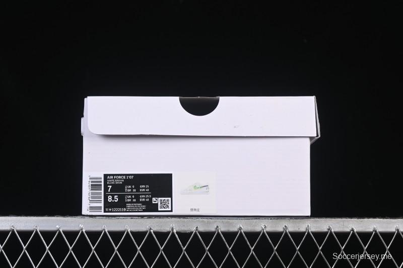 حذاء نايك اير فورس 1 '07 منخفض من نايك اير فورس 1 '07 كابريكورن منخفض مطلي يدويًا من سلسلة زودياك زودياك - 1222119