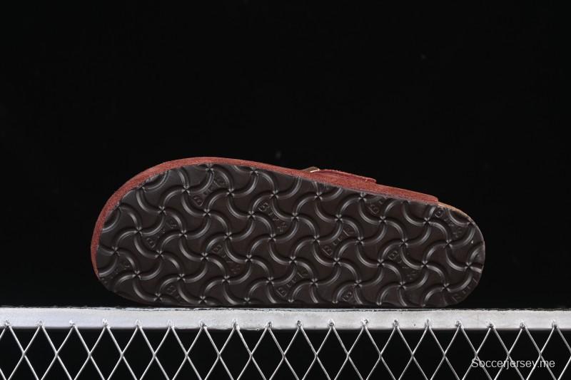 سلسلة صنادل بيركنستوك بجزء علوي من الجلد الناعم ونعل وسطي من المطاط الفلين - نبيذ أحمر