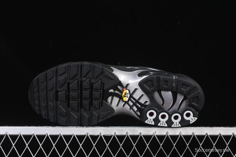 حذاء الجري اير ماكس بلس ريترو من نايك مع وسادة هوائية - HQ3029-001