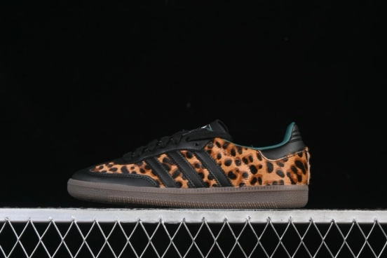 حذاء تزلج كاجوال سامبا أو جي من أديداس - JI2735