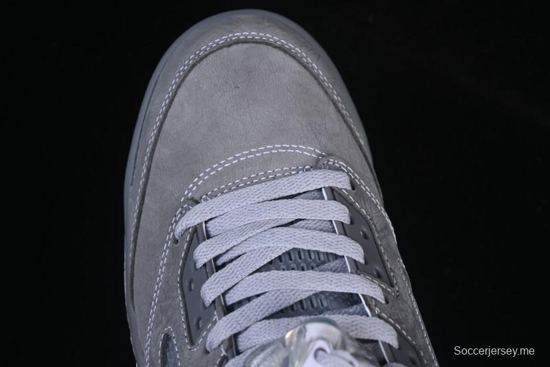 حذاء كرة السلة اير جوردان 5 ريترو من نايك بتصميم رمادي ذئب - DD0587-002