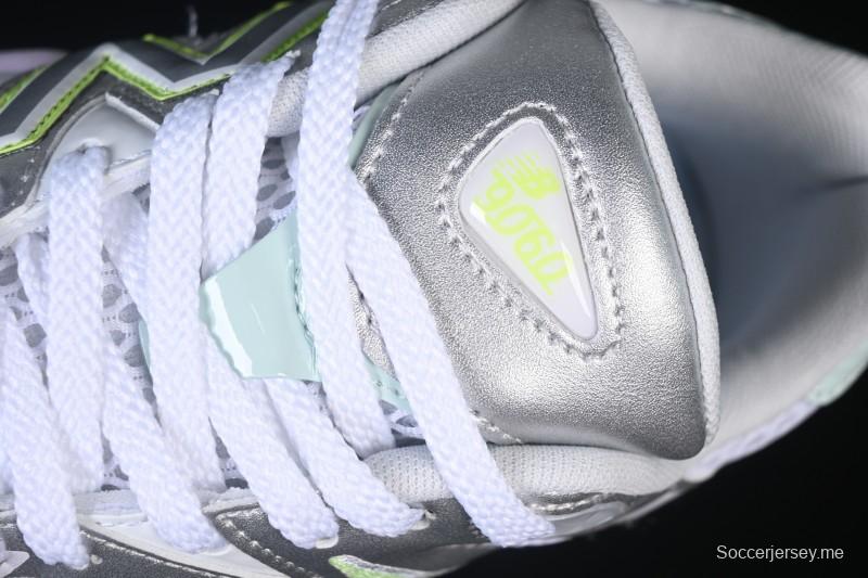 حذاء جري كاجوال ريترو ريترو من نيو بالانس مع توسيد أبزورب - U9060AGT