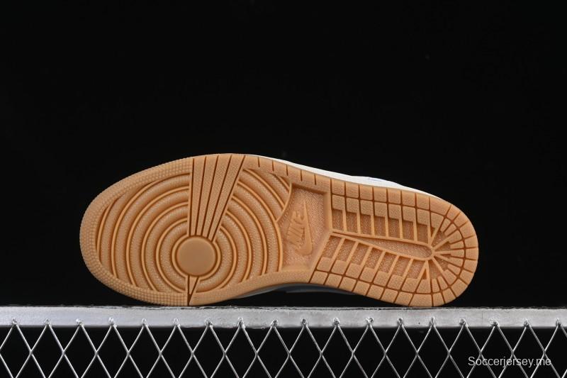 حذاء كرة السلة نايك اير جوردان 1 لوكس ريترو من نايك - HQ2004-400