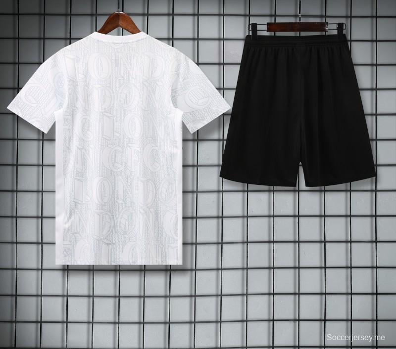 25/26 تشيلسي قميص أبيض قصير الأكمام أبيض + شورت قصير الأكمام