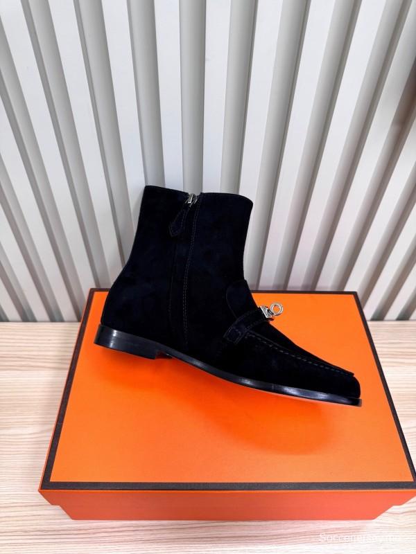 Hermes Kelly Buckle Ankle Boots - LY00390