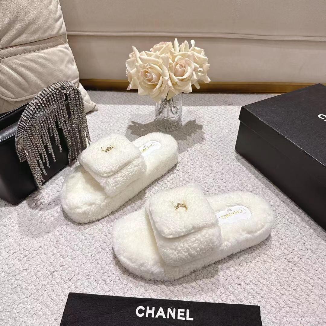 Chanel 2025/SS Slingback Lock Buckle Butterfly Fur Slippers - LY00250