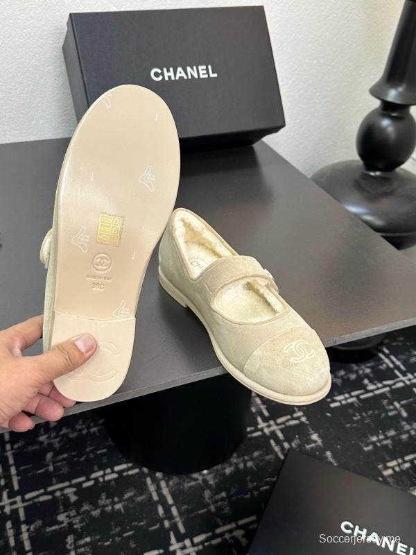 Chanel 2025 SS French Mary Jane Flat Shoes with Fur Trim - KFY00300