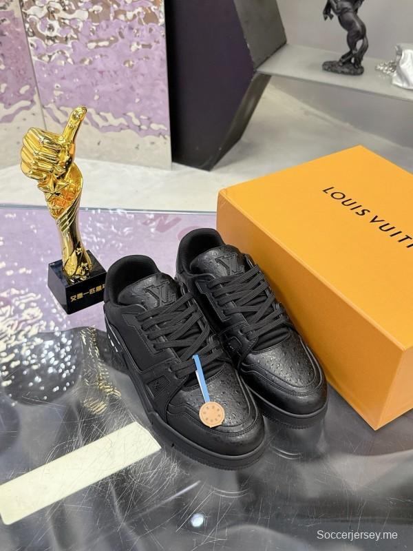 لويس فويتون LV حذاء رياضي ماكسي من لويس فويتون LV Trainer Maxi سنيكرز برأس من جلد العجل بنقشة النعام - AS00400