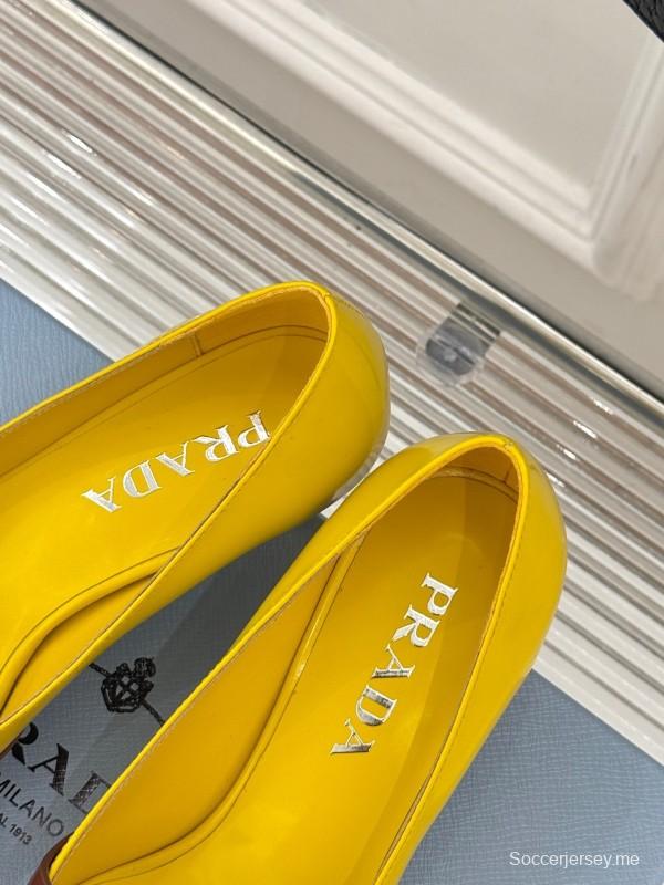 برادا 2025 برادا 2025 حذاء فردي بكعب مدبب من الأمام بكعب واحد - KFY00310