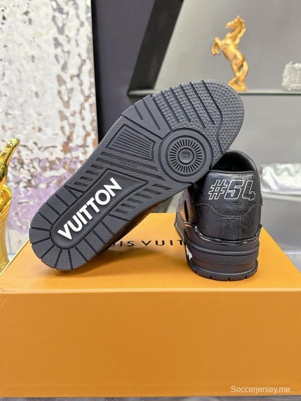 لويس فويتون LV حذاء رياضي ماكسي من لويس فويتون LV Trainer Maxi سنيكرز برأس من جلد العجل بنقشة النعام - AS00400