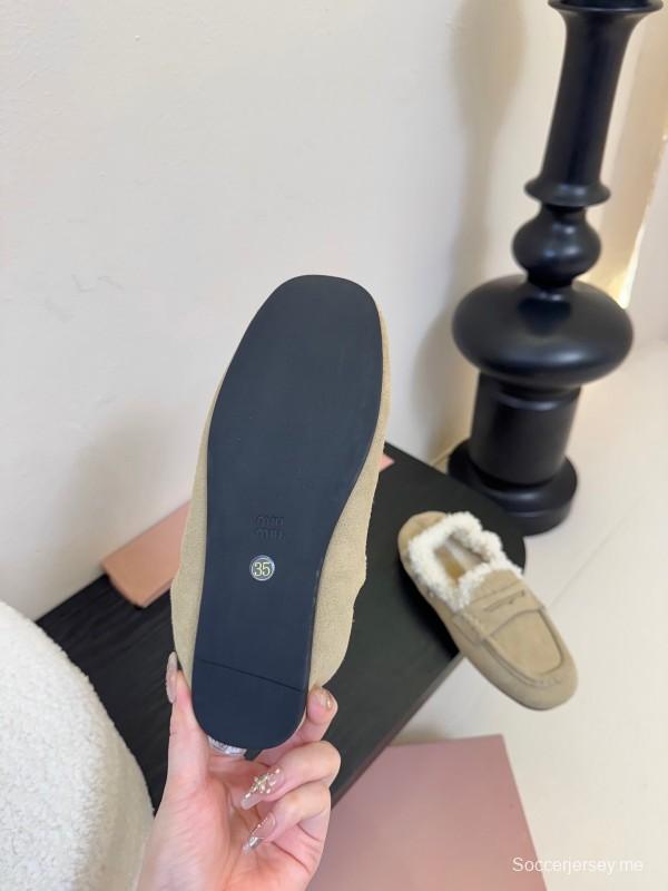 حذاء قطني من الصوف بنعل سميك بنمط بريطاني جديد من الصوف - KFY00320