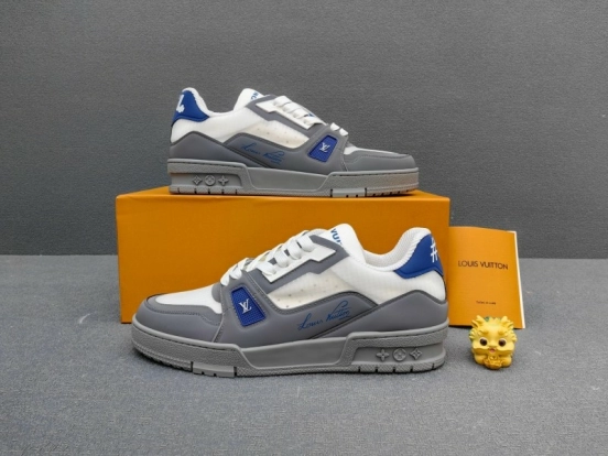 حذاء كاجوال مستوحى من كرة السلة من أديداس ترينر ريترو - AS00400