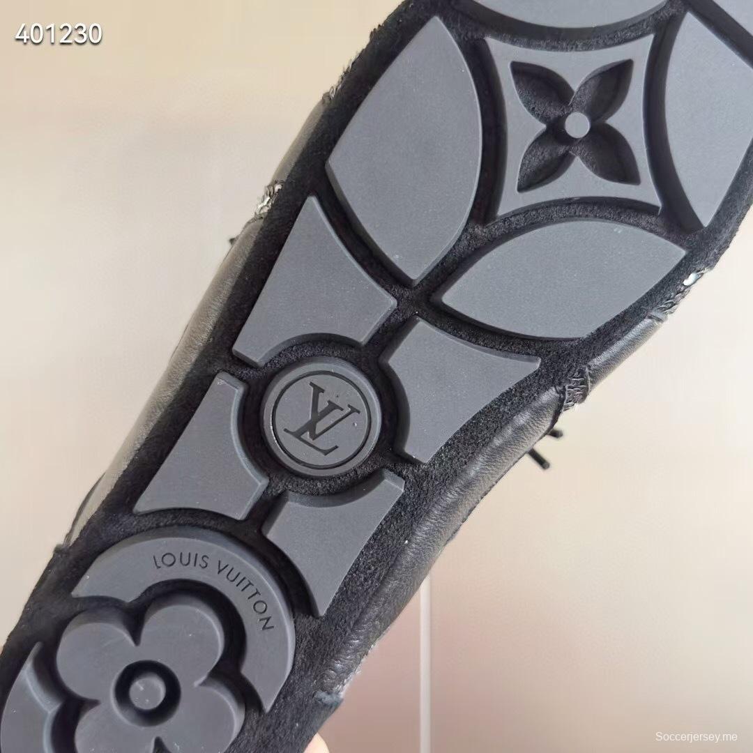 لويس فويتون سنيكرينا سنيكرينا سنيكرينا سنيكرز باليه إصدار ثنائي مع رقاقة - AS00350