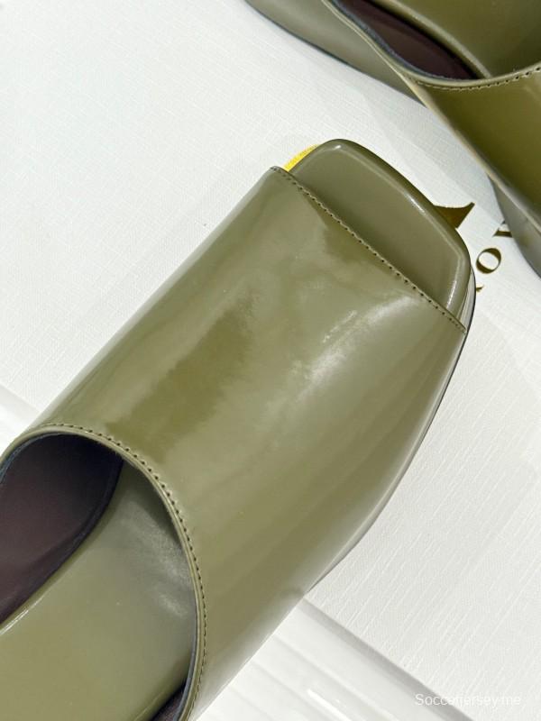 زلاجات ذا رو لموسم خريف/شتاء 2025 ذات المنصة - KFY00280