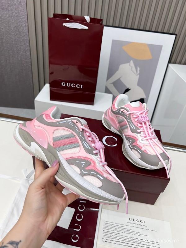 Gucci 2025 SS Collection 2.0 Sneakers with Retro-Futuristic Design and Reflective Stripes - LY00460