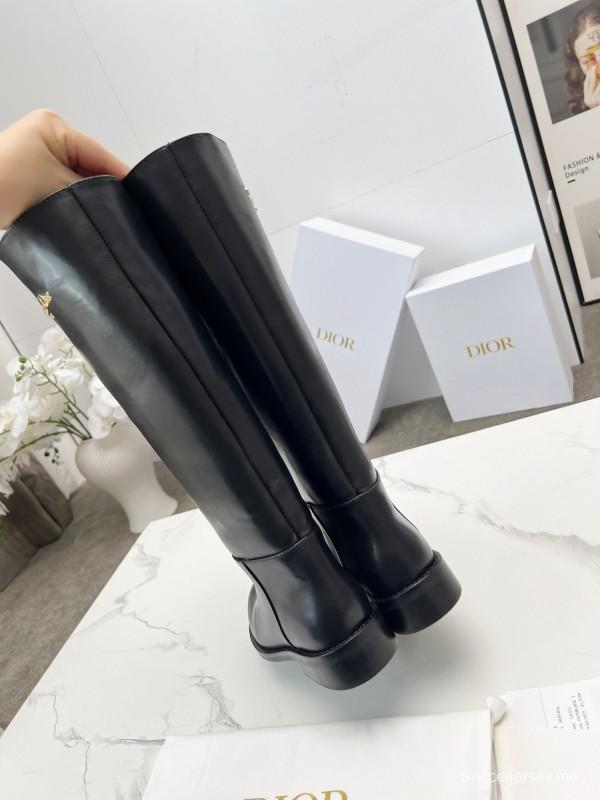 حذاء ديور 2025/SS من ديور 2025/SS من الطراز البريطاني القديم بروغ على طراز الفارس الجديد - LY00460