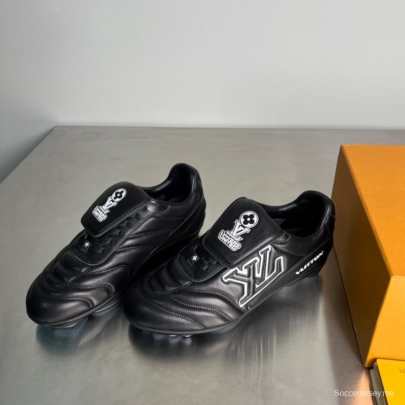 حذاء رياضي لكرة القدم من لويس فويتون فوتبمنت - سلسلة فوتبمنت