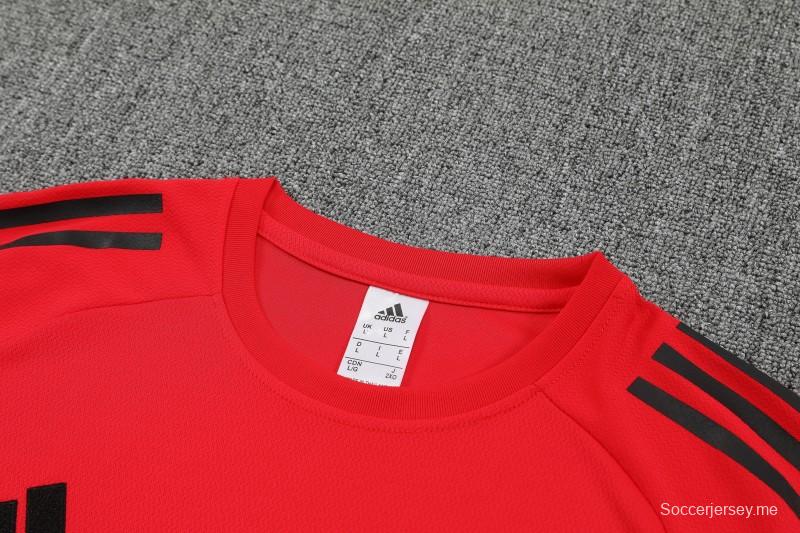 25/26 ليفربول قميص بأكمام قصيرة حمراء + شورت بأكمام قصيرة أحمر