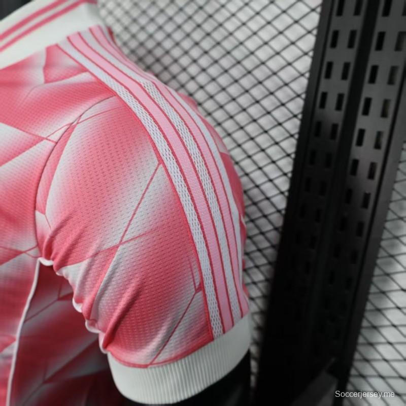 قميص ريترو نسخة اللاعب القديم 1988/89 ريال مدريد الثالث باللون الوردي بنقشة شيفرون الهندسية