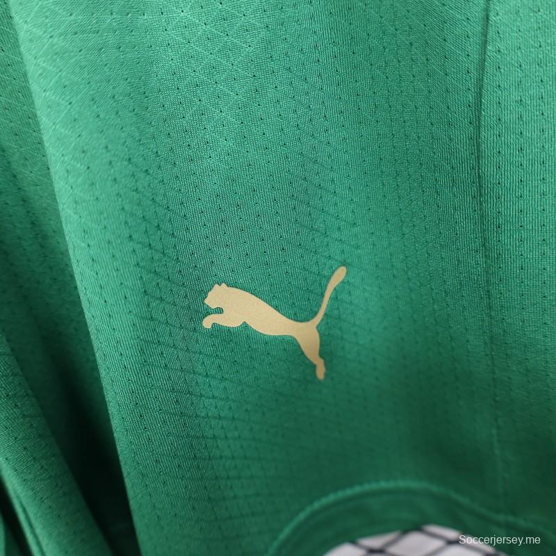 2026 نسخة اللاعبين المغرب الأخضر مع شورت أحمر على الجوانب