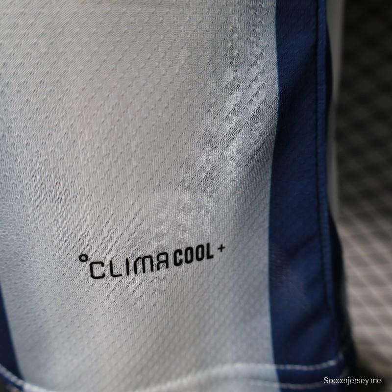 قميص خاص للاعب، إصدار 2026، باللونين الأزرق الداكن والأبيض