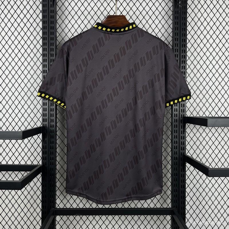 قميص ريال أوفييدو للعب على أرضه من موسم 1982/84