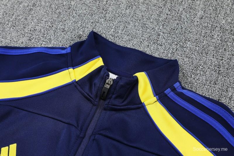 26/27 بدلة رياضية من بوكا جونيورز باللون الأزرق الداكن مع سترة بسحاب كامل + بنطال طويل