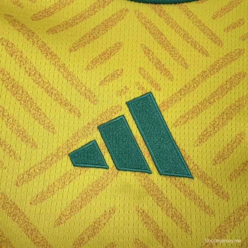 قميص جنوب أفريقيا الرجالي للمباريات التي تقام على أرضها في كأس العالم 2026
