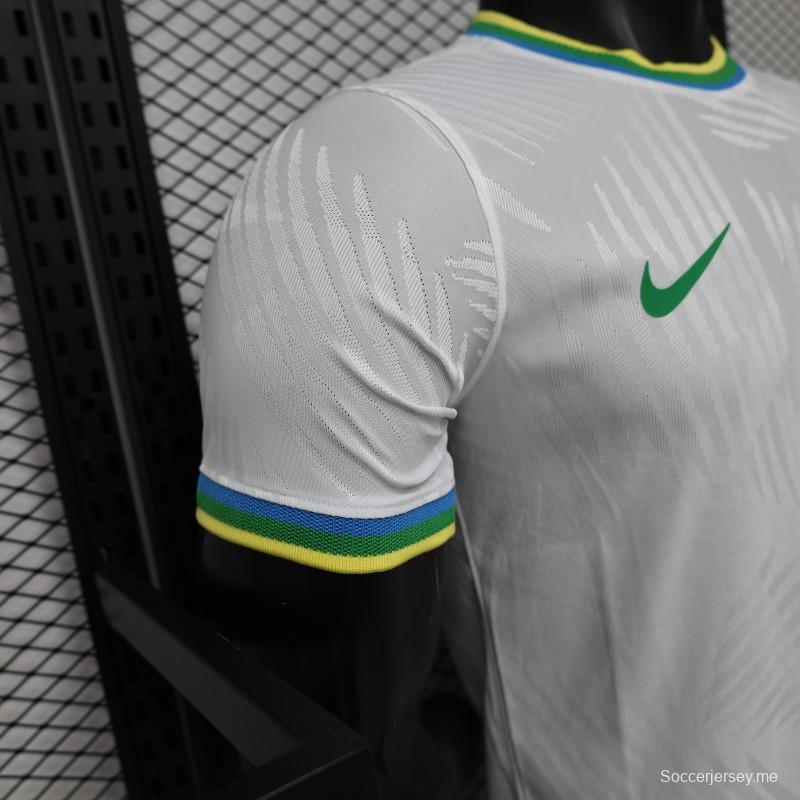 قميص اللاعب الإصدار 2026 باللون الأبيض بنمط أوراق النخيل، إصدار خاص