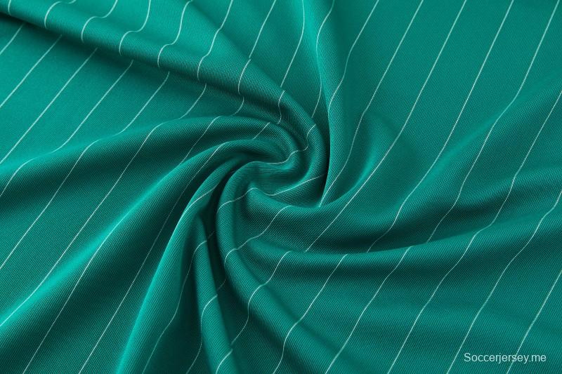 26/27 ليفربول   قميص أخضر مخطط   بأكمام قصيرة + شورت كرة قدم