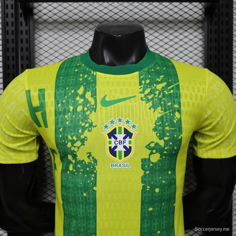 قميص اللاعب الإصدار 2026، البرازيل، الأصفر والأخضر بخطوط عمودية، إصدار خاص