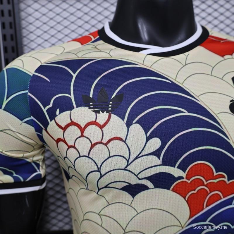 قميص اللاعب الإصدار 2026 باللون الكريمي مع تصميم موجة أوكييو-إي  إصدار خاص من Adidas Originals