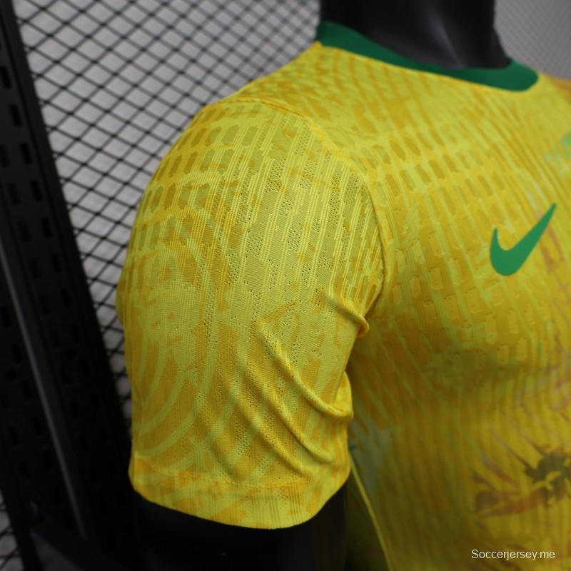 قميص اللاعب الإصدار 2026 باللون الأصفر البرازيلي مع لمسات خضراء، إصدار خاص للمباريات على أرض الفريق