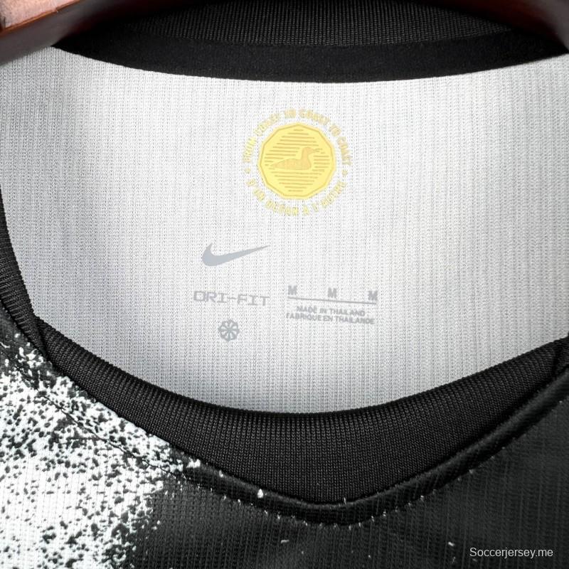 قميص كندا للرجال في مباريات خارج أرضه بكأس العالم 2026