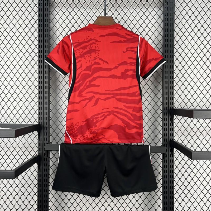 الزي الرسمي للفريق المضيف لكأس العالم 2026 للأطفال في كوريا الجنوبية