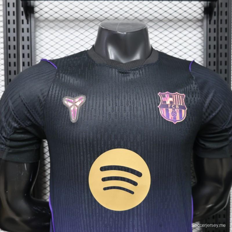 قميص اللاعب الإصدار 26/27 نادي برشلونة × كوبي باللونين الأسود والأرجواني  إصدار خاص
