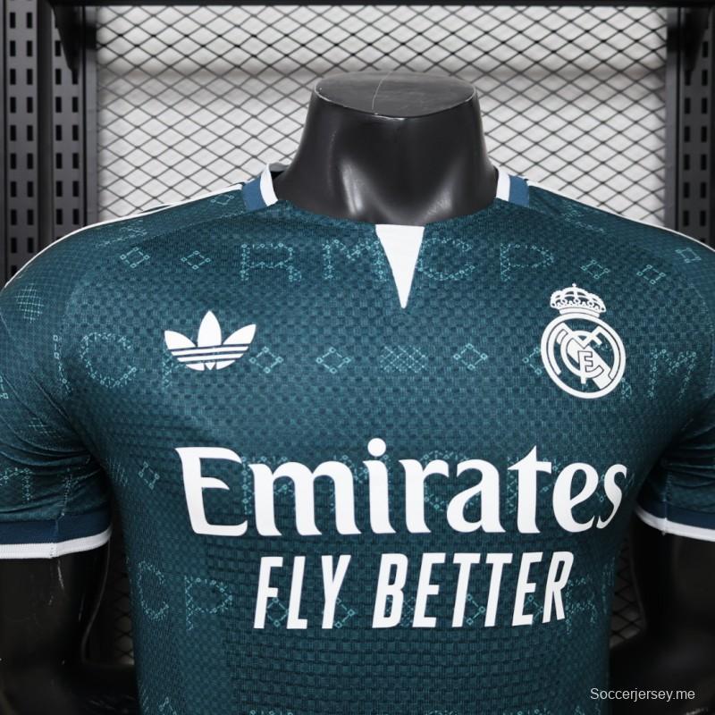 قميص ريال مدريد للعب خارج أرضه للموسم 2026/2027